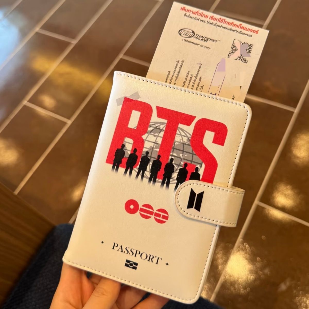 BTS ファッションパスポートホルダー ポータブルレザー旅行 - Index Card Holder のレビューと価格